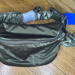 adidas Women's Originals Waist Bag Orbit Green new 