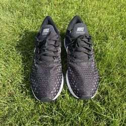 Size 10.5 - Nike Air Zoom Pegasus 35 Black