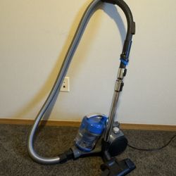 Eureka WhirlWind Bagless Canister 2.5L Vacuum Cleaner, Lightweight Vac for Carpets and Hard Floors, NEN110A, Blue