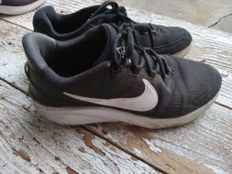 Boys Nikes
