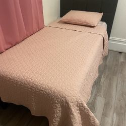 Twin Bed With Mattress 