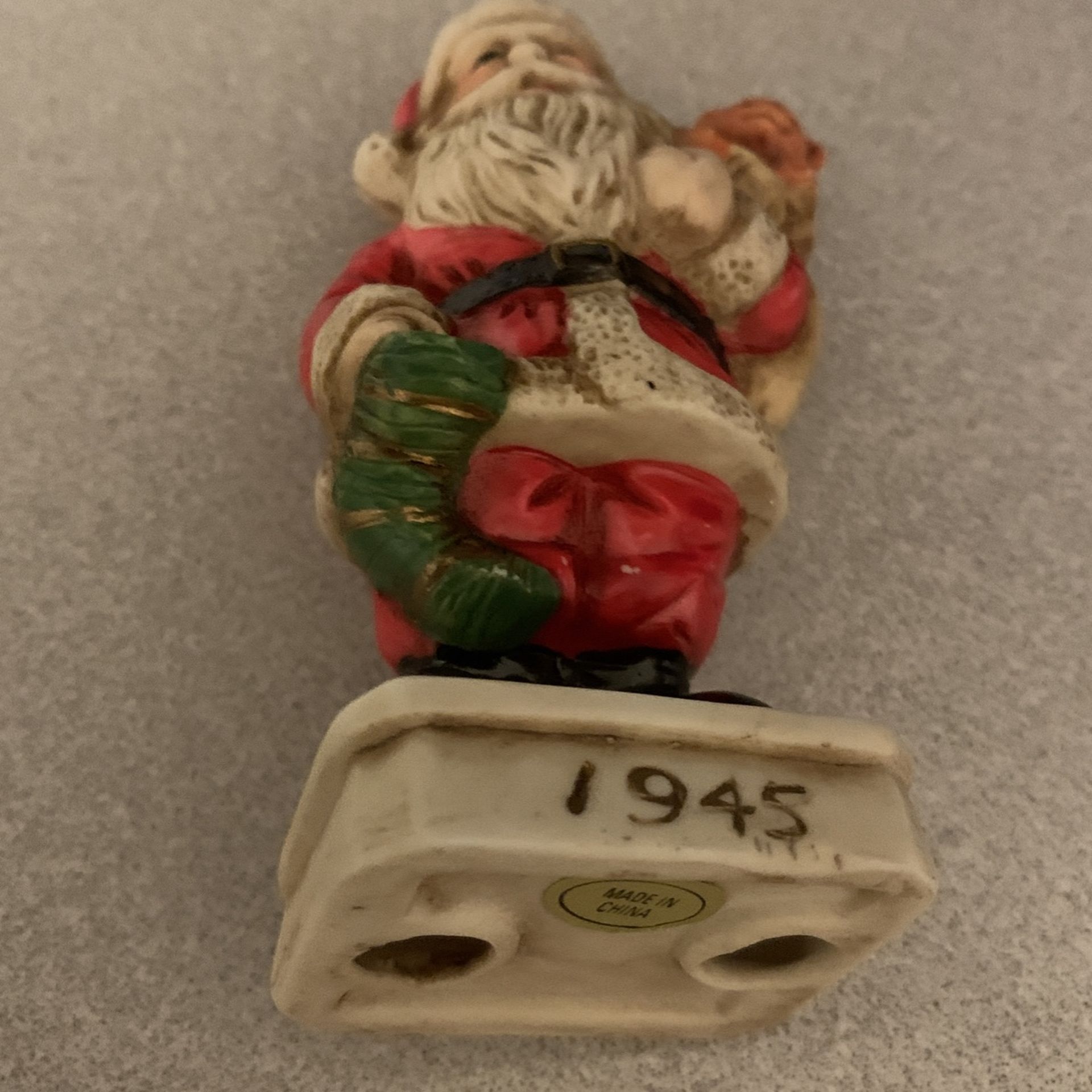 Vintage Ornament 1945