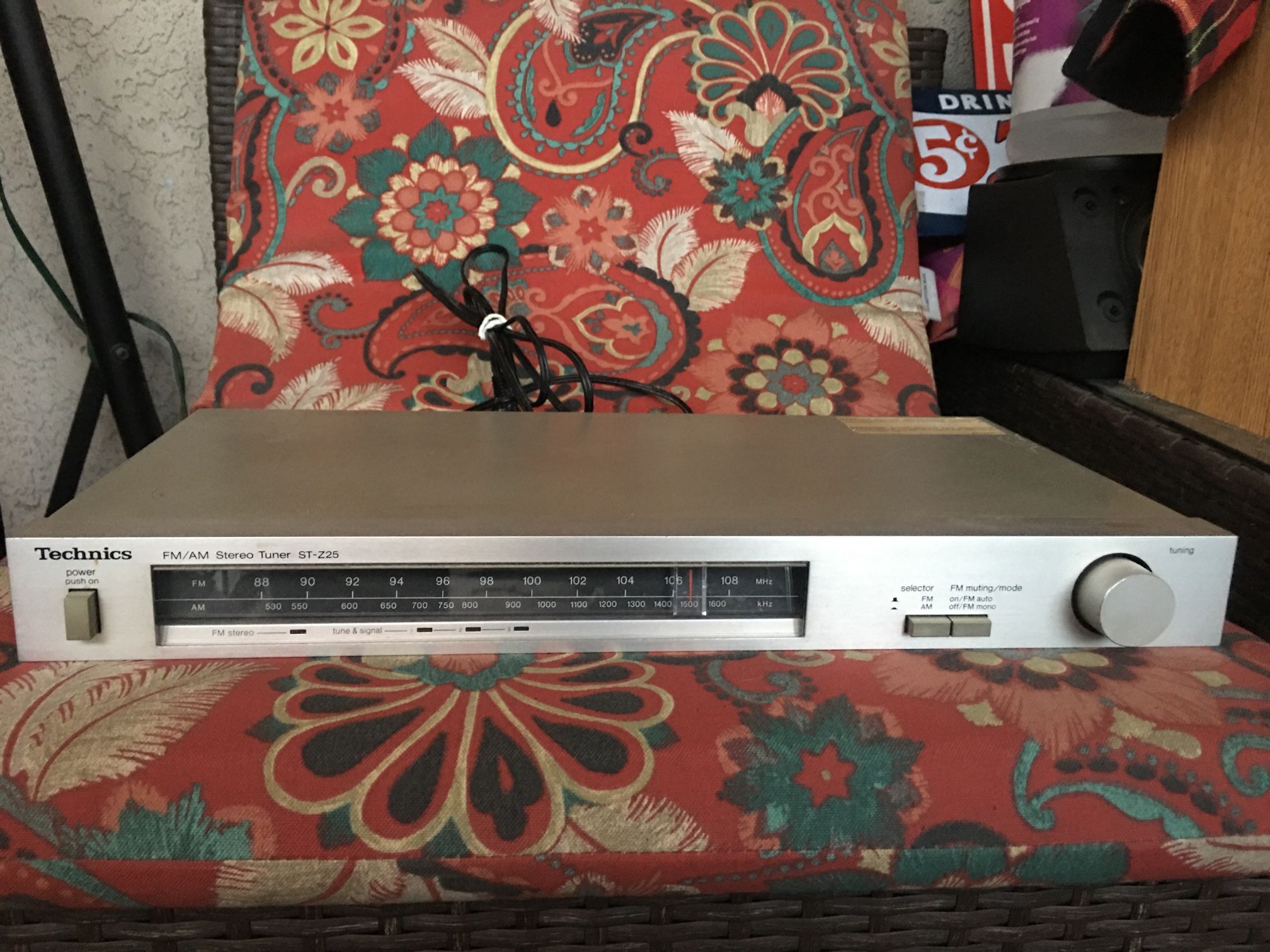 Technics ST-Z35 FM/AM tuner 1983