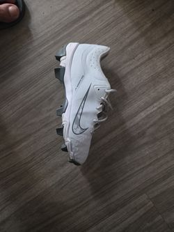 Boys Cleats Size 9