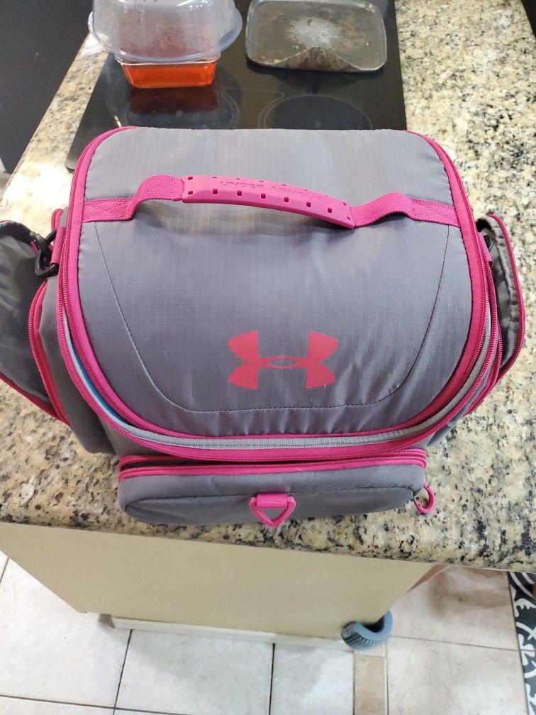 Used Under Armour 24 Can Lunch Box Cooler