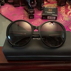 Givenchy Ladies Round Sunglasses 