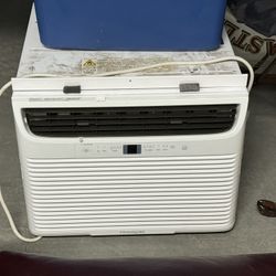 FRIGIDAIRE window unit