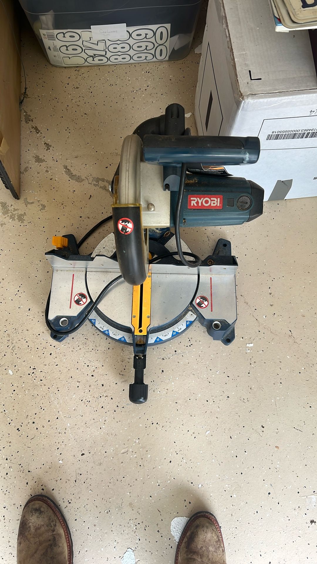 Ryobi Saw