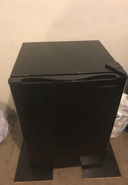 Insignia Mini Fridge