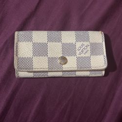 Authentic Louis Vuitton Car Key Case 