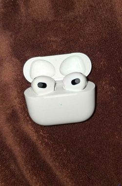 Apple airpod pros don't know wich ones* speaker on the right one is blown other than that they work perfectly fine and are in good condition* pick up 