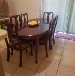 Dining room table