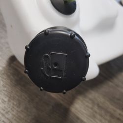 Gas tank 20$ obo small filter inside all new never used