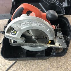 Black Decker Circular Saw 