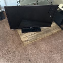 40+ Inch TV