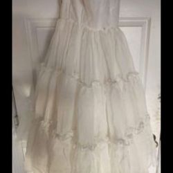 WR&S white Dress