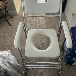 Commode Chair