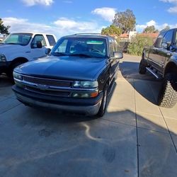 2002 Chevy Suburban 