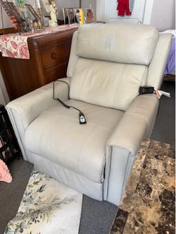 LEATHER MASSAGE LUXERY RECLINER