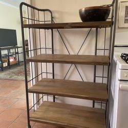World market bakers rack new arrivals