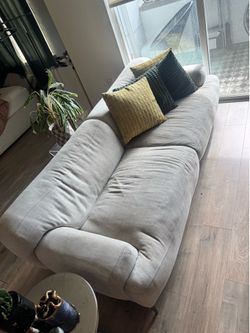 FREE COUCH