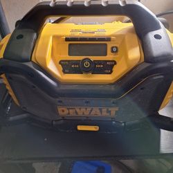 Dewalt Bluetooth Speaker 