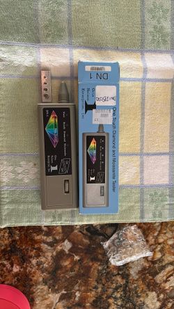 One Touch Diamond, and Moissanite tester
