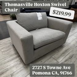 Thomasville Hoxton Swivel Chair 