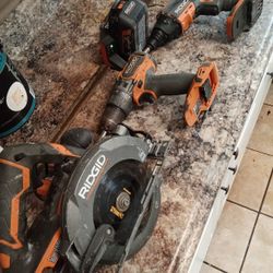 18 Volt Brushless Combo Kit Rigid