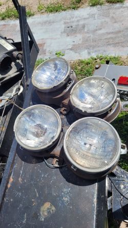 E30 Halogen Headlights 