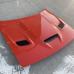 Dodge Challenger Hood