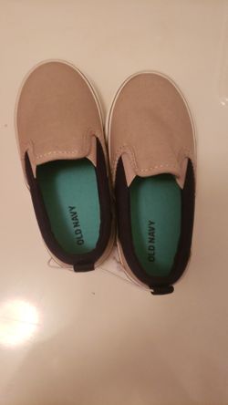 Old navy toddler size 8