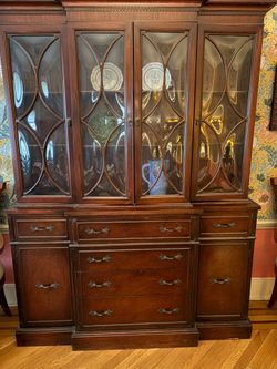 Mahogany China cabinet/breakfront