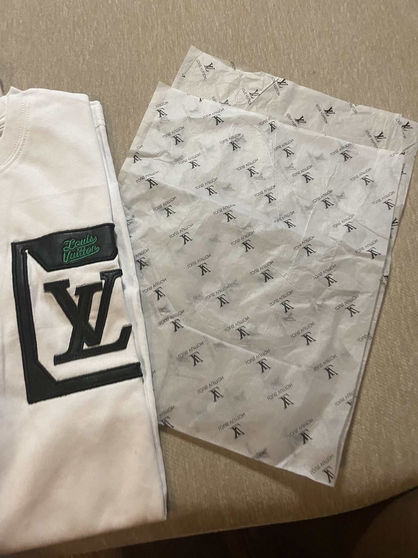 Louis Vuitton T-shirt Brand New OG 100% Cotton for Sale in