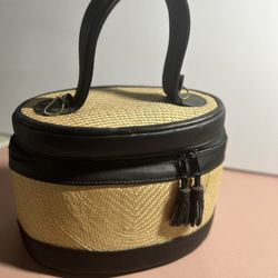 Cute Minda Handbag Or Vanity Case 