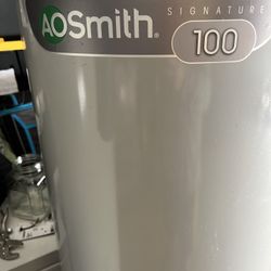 Like New AO Smith Natural Gas Hot Water Heater
