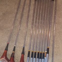   Vintage Spaulding Golf Club Set & Bag