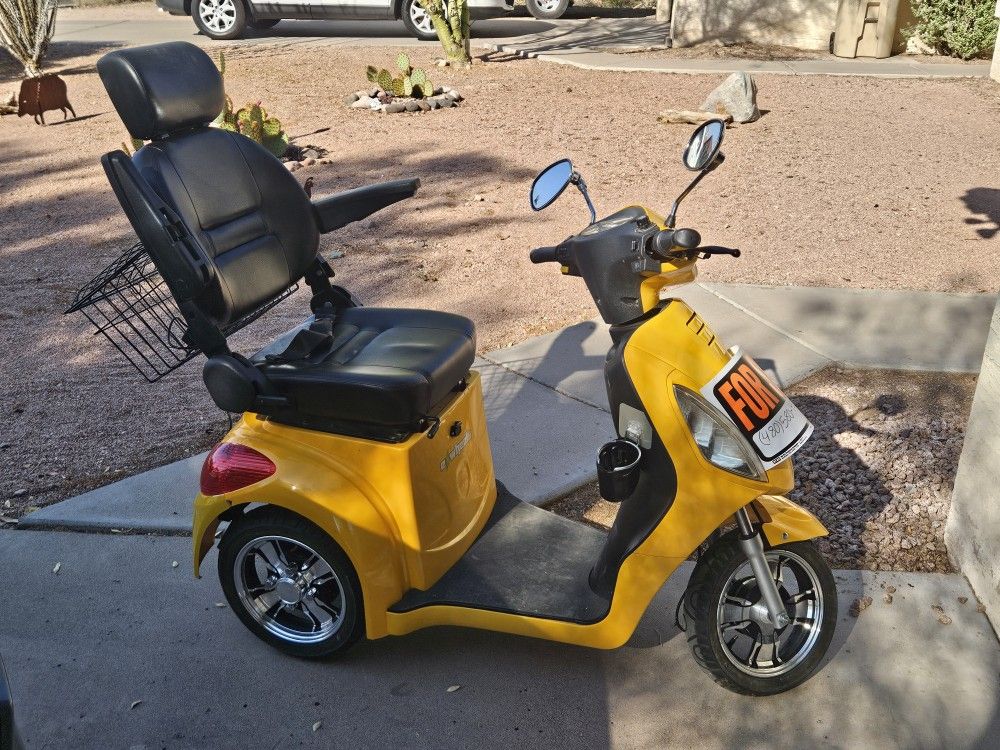 EV72 ELECTRIC SCOOTER