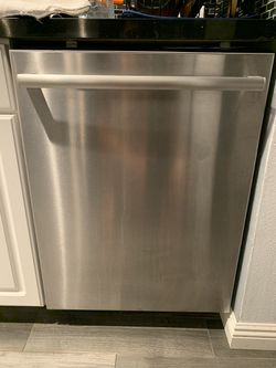 Bosch 500 Series Top Control Tall Tub Bar Handle Dishwasher in Stainless Steel with Stainless Steel Tub, AutoAir, 44dBA