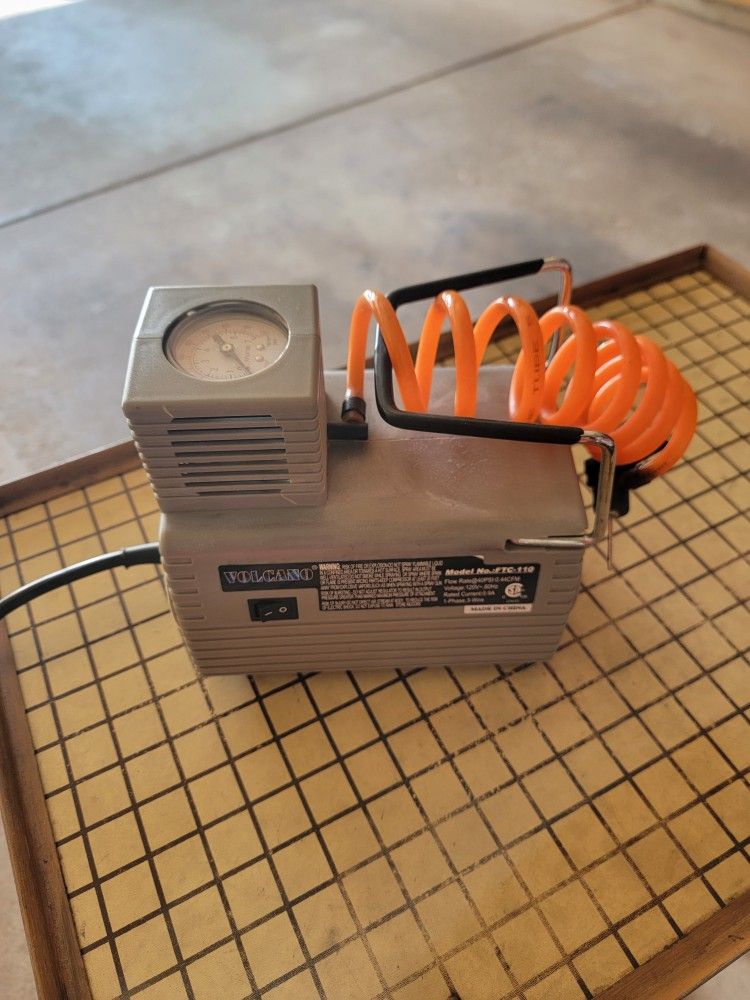 VOLCANO UNIVERSAL COMPRESSOR AIR PUMP (Excellent Condition)