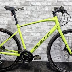 Specialized sirrus size Xs ready to ride 300$ firm