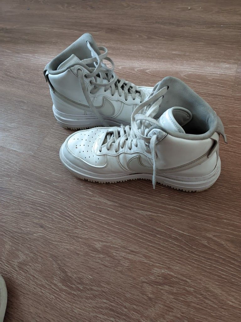 Nike Air Force 1 AF1 Triple White. Hight tops. Size 11 