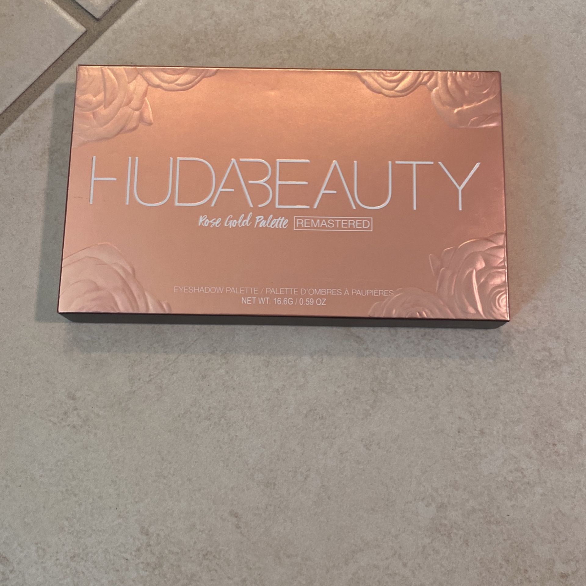 Huda Beauty Rose Gold Palette