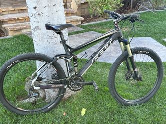 felt virtue sport 17.5 inch frame Medium,full suspension hydraulic disc brakes great shape