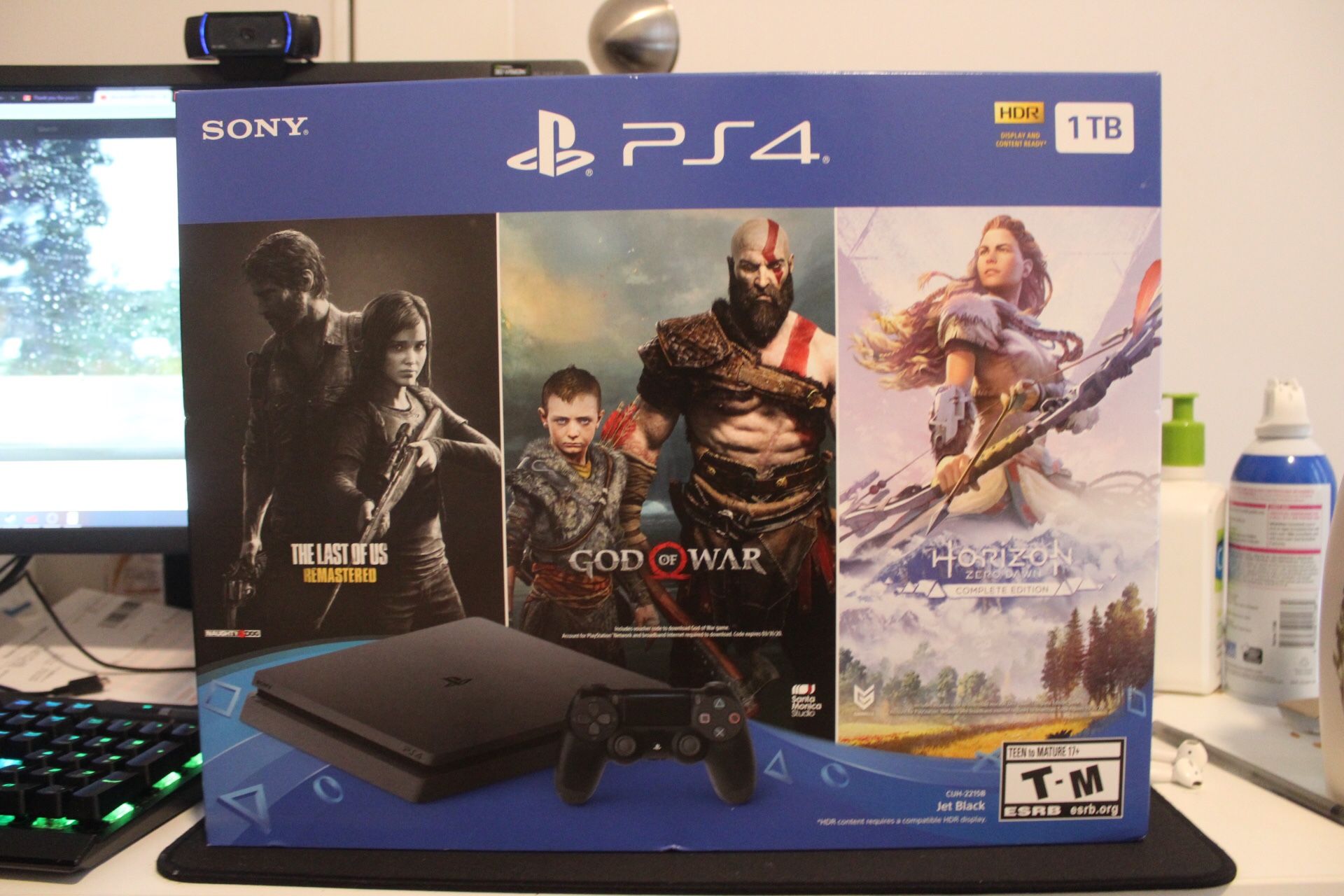 PS4 ONLY ON BUNDLE