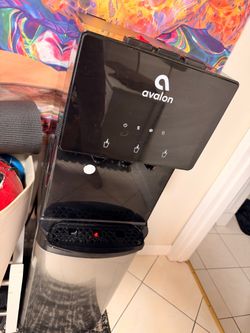 Avalon water dispenser