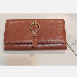 Time and Tru Clutch With Gold Buckle