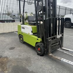 Clark forklift 