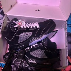Jordan 5s Size 8