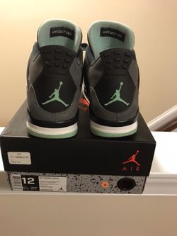 Air Jordan Retro 4